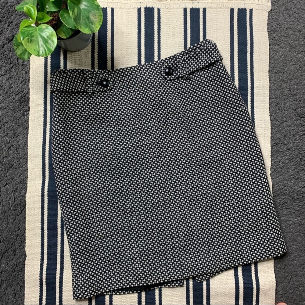Banana Republic Mini Skirt Wool Blend Size 6